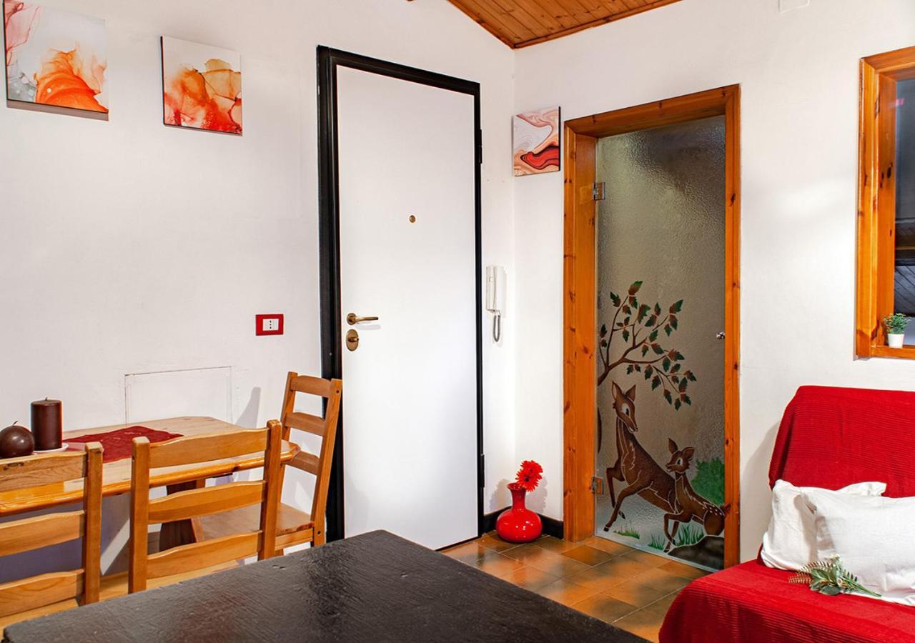Il Rifugio A 3 Minuti Dai Traghetti Apartment Livorno Bagian luar foto